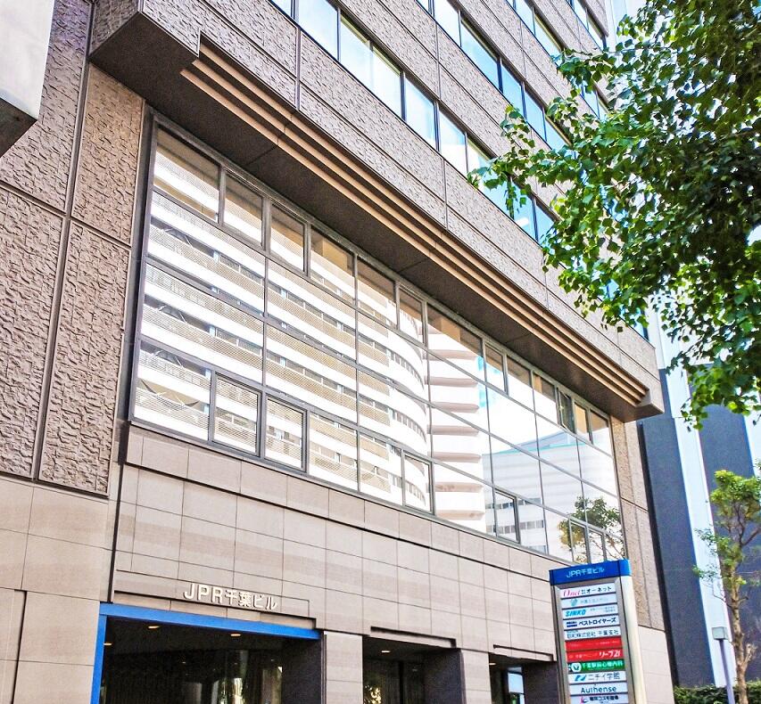 事務所　建物外観（修正・加工済み）［R4-13617］.jpg