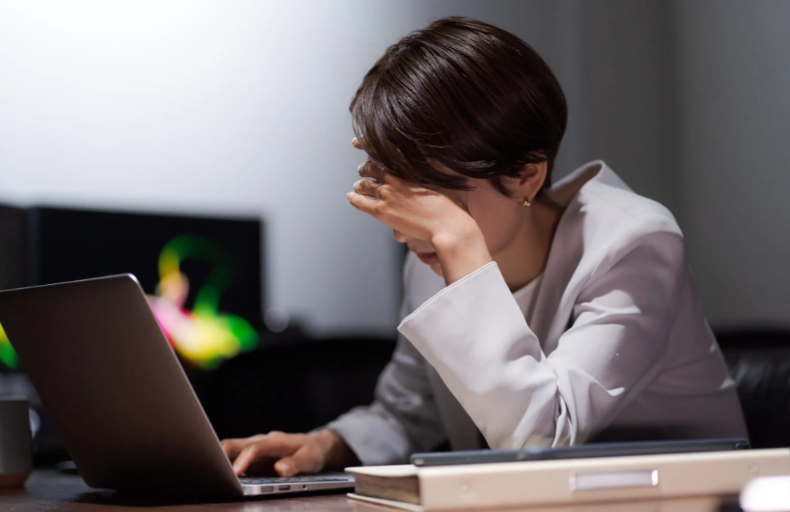 ネットに顔を晒された場合の対処法｜投稿の削除方法・特定方法を解説-法律相談ナビ.png
